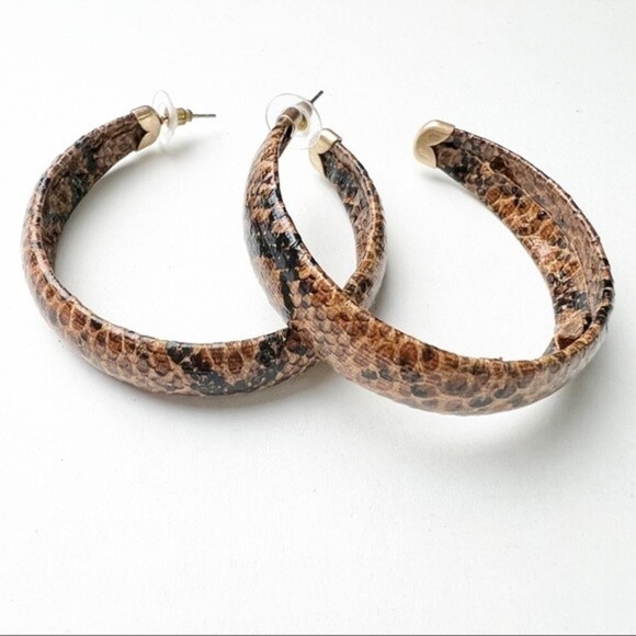 Faux Snakeskin Covered Hoop Earrings Oversized Lightweight - Picture 1 of 10